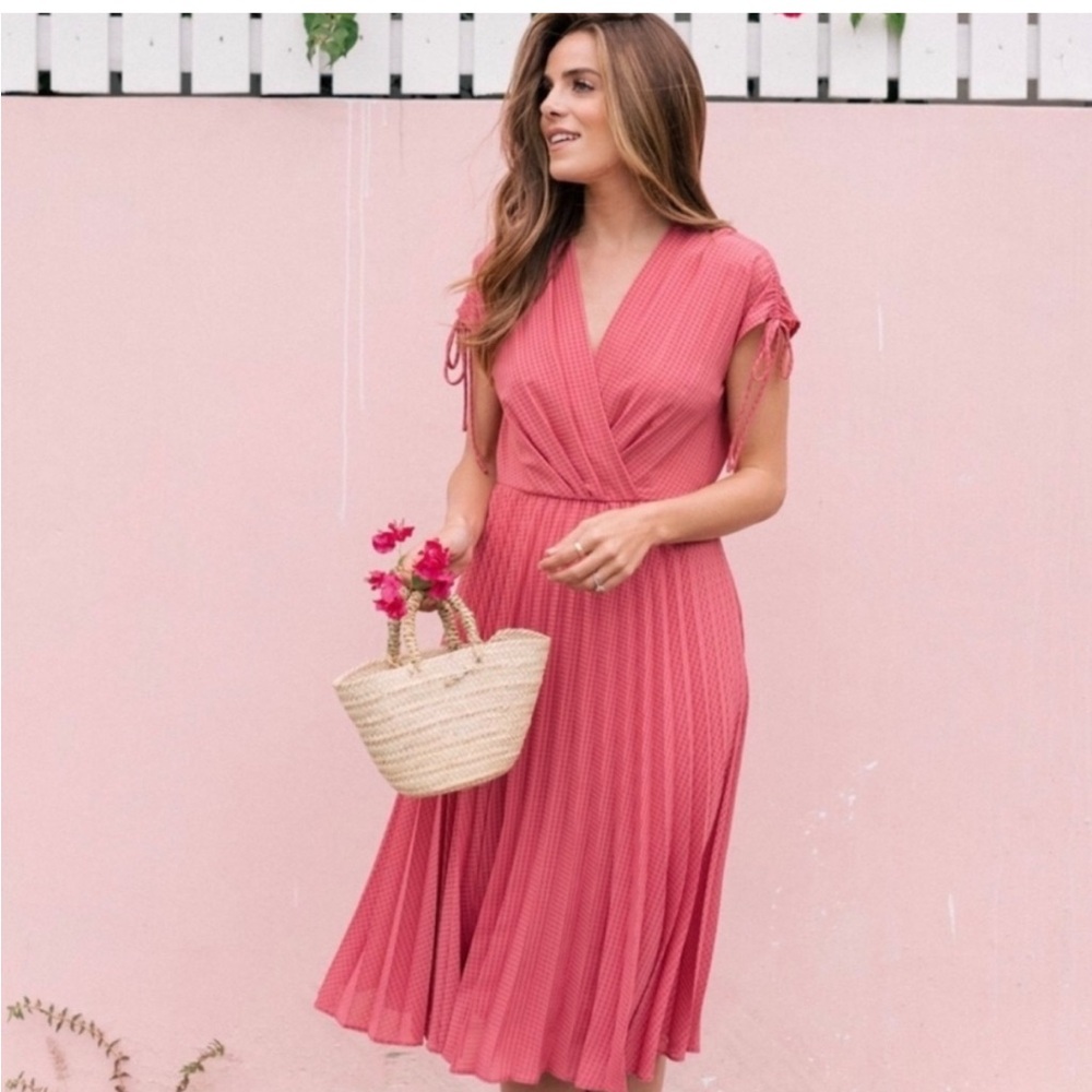 Gal Meets Glam Coral Midi Dress